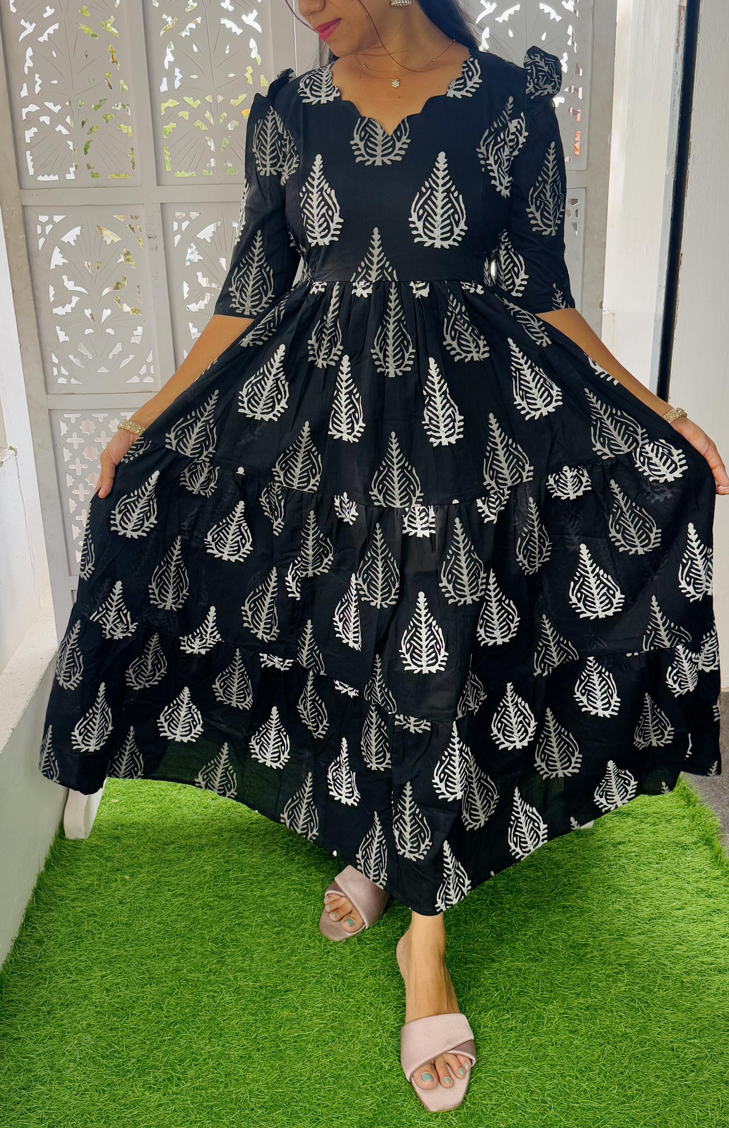 Black Feeding Premium Cotton Maxi ( with cotton Lining )FC0074