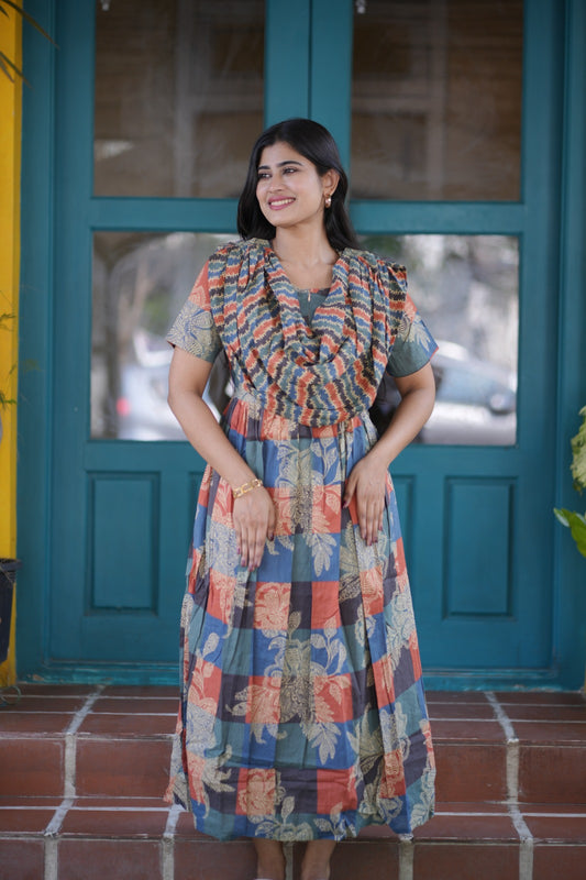 2 in 1 Cotton Maxi with Detachable Duppata ( Centre zip and Lining attached) FC009