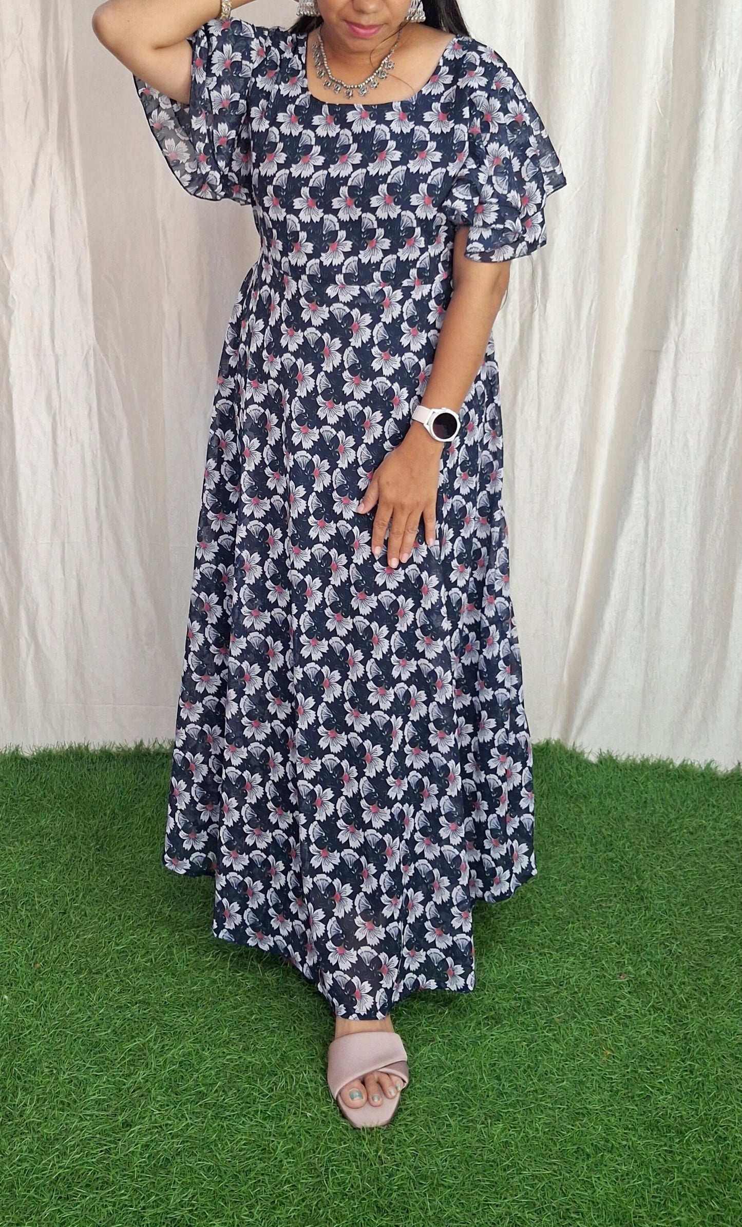 Georgette Maxi Short Sleeves inside(with Lining) ( Non Feeding only)