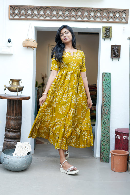 Premium Cotton Maxi ( with cotton Lining ) [Exclusive Non-Feeding]