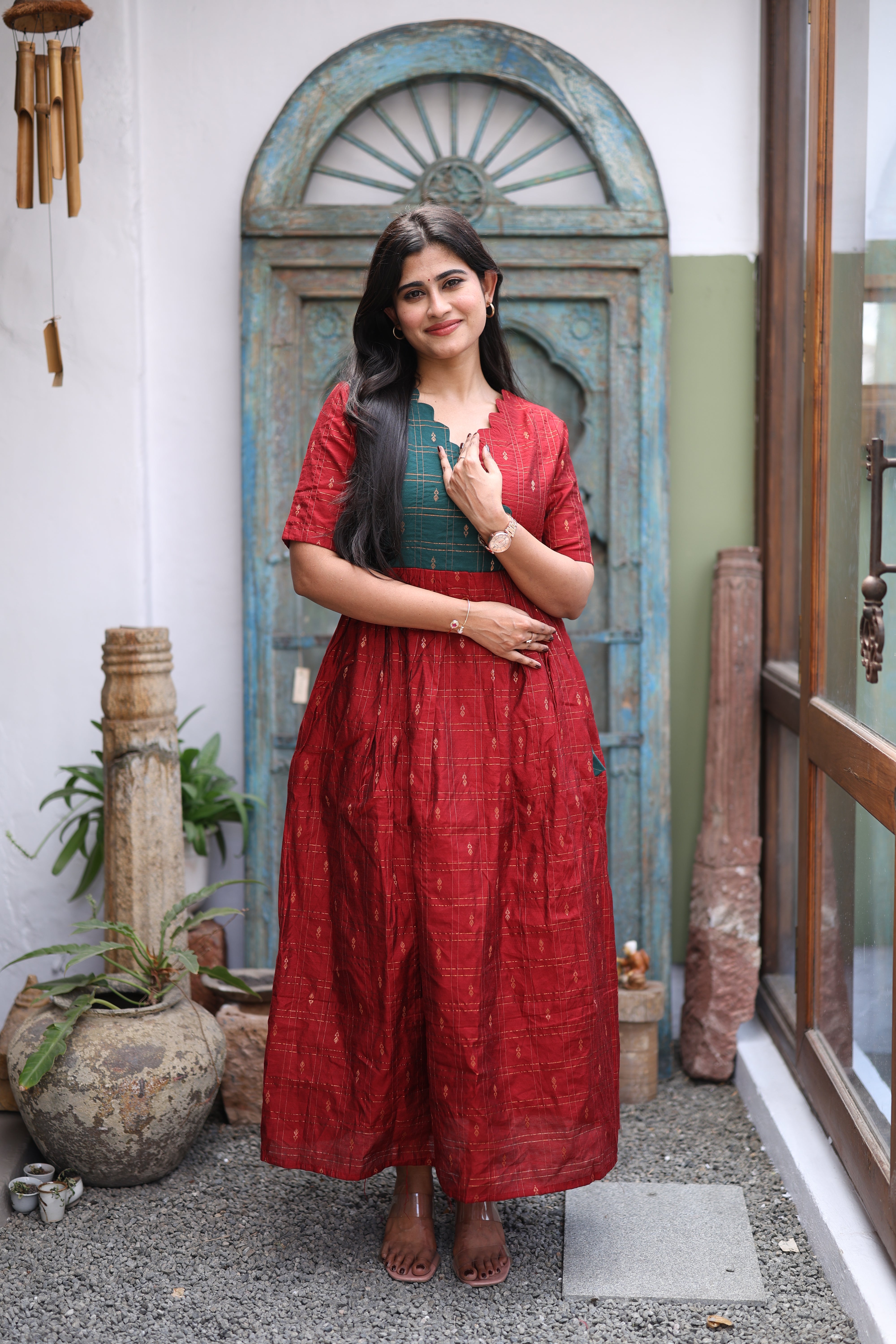 Premium Ethnic Raw Silk Scallop Maxi-Feeding(With Lining)