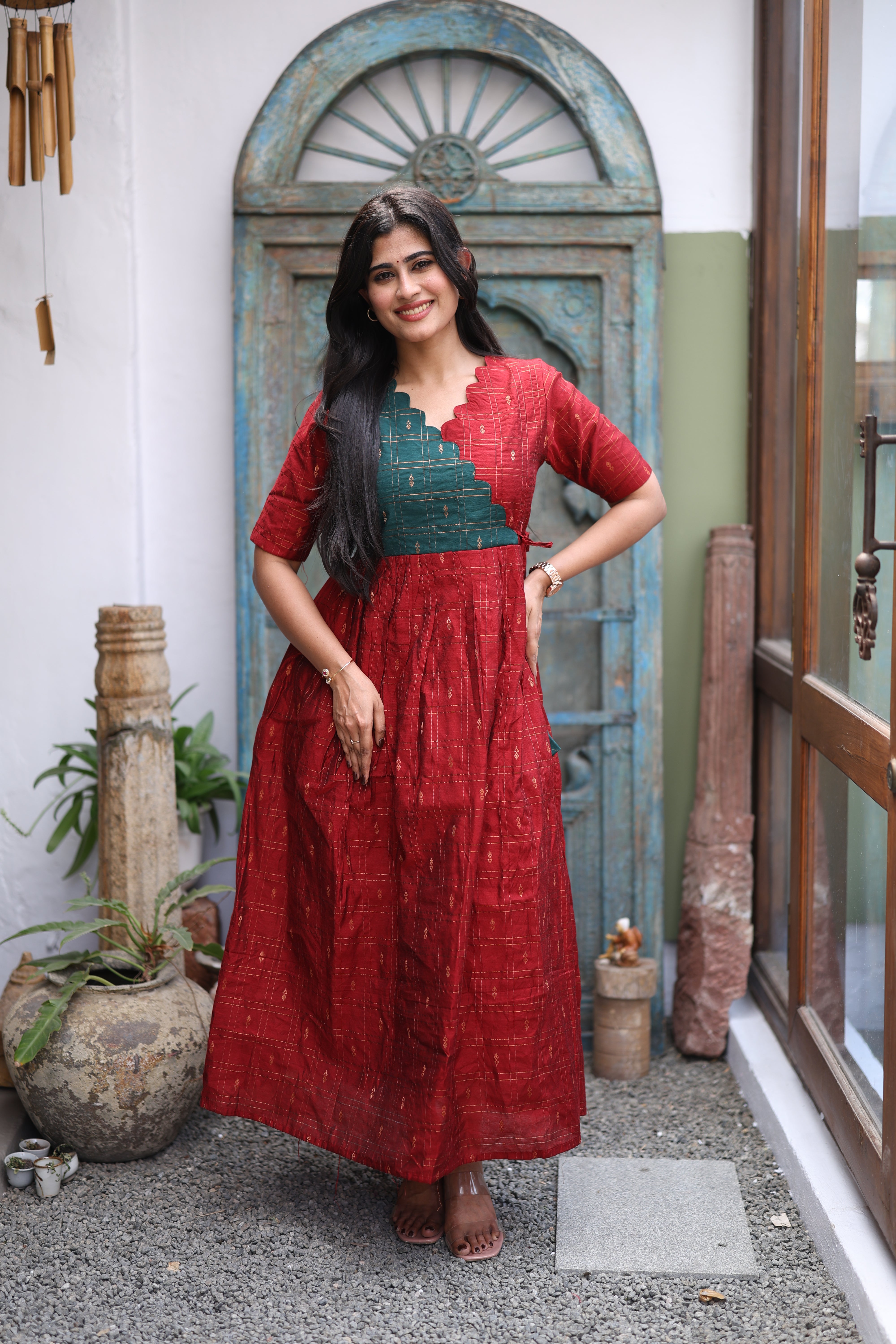 Premium Ethnic Raw Silk Scallop Maxi-Feeding(With Lining)