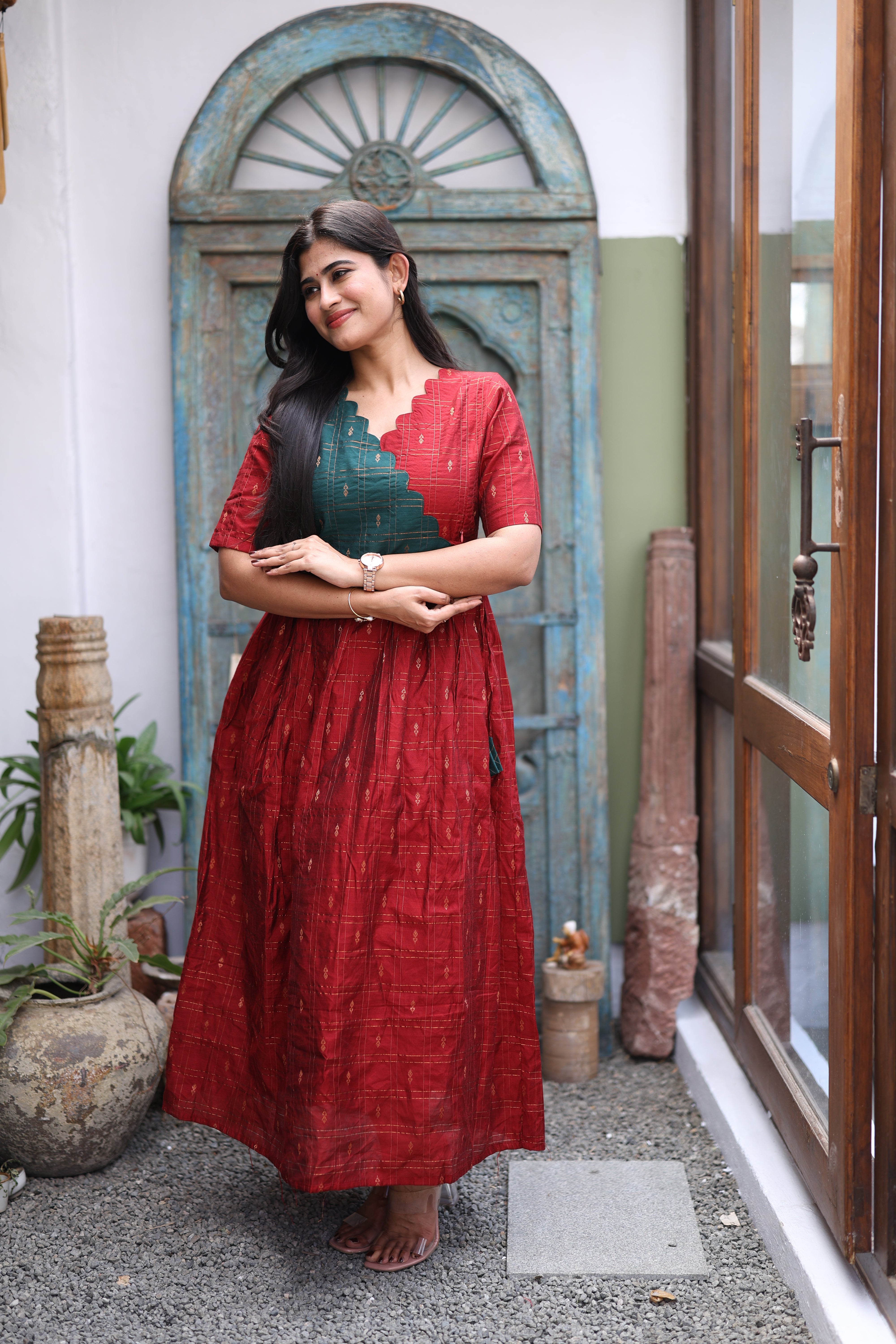 Premium Ethnic Raw Silk Scallop Maxi-Feeding(With Lining)