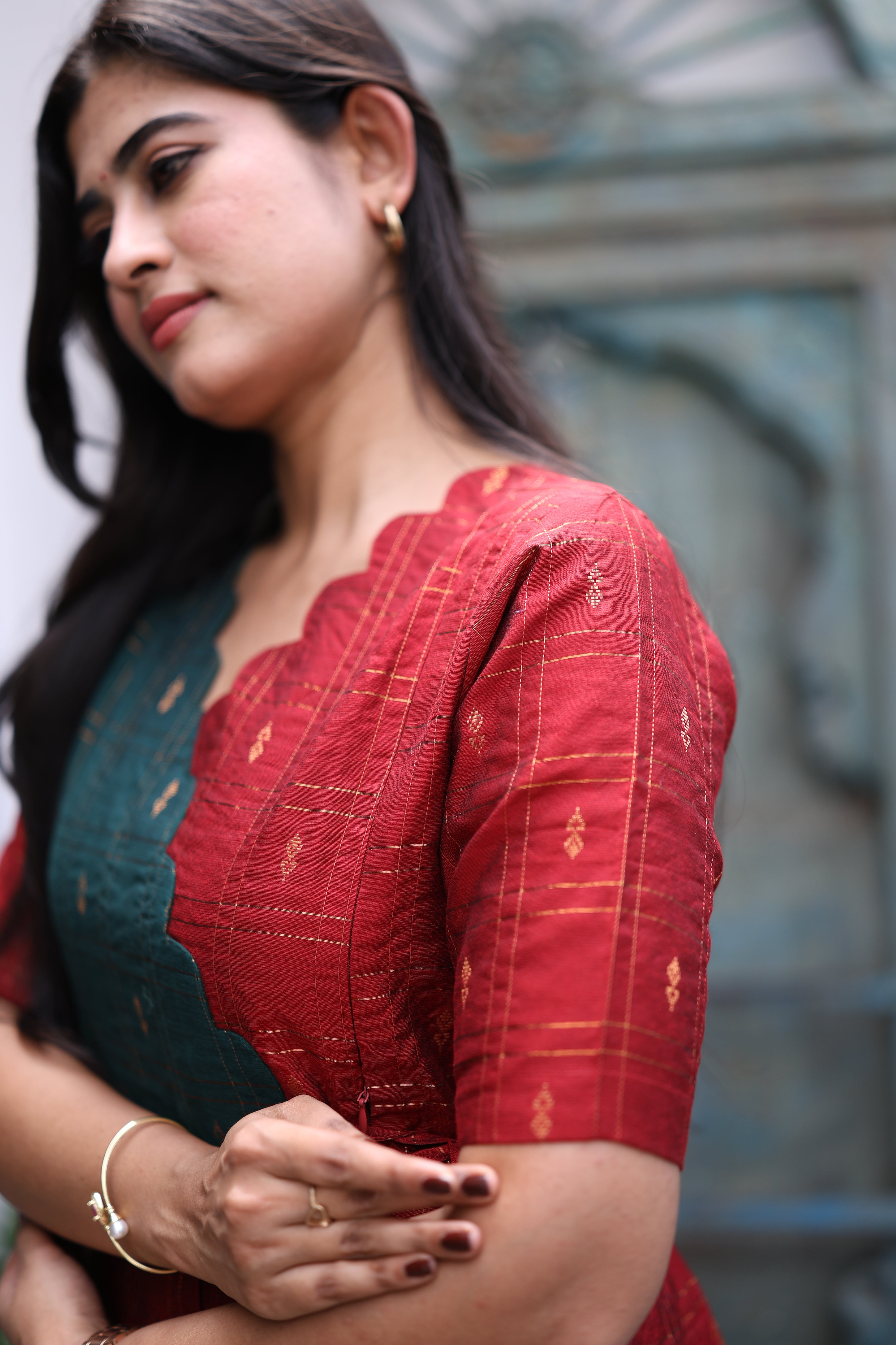 Premium Ethnic Raw Silk Scallop Maxi-Feeding(With Lining)