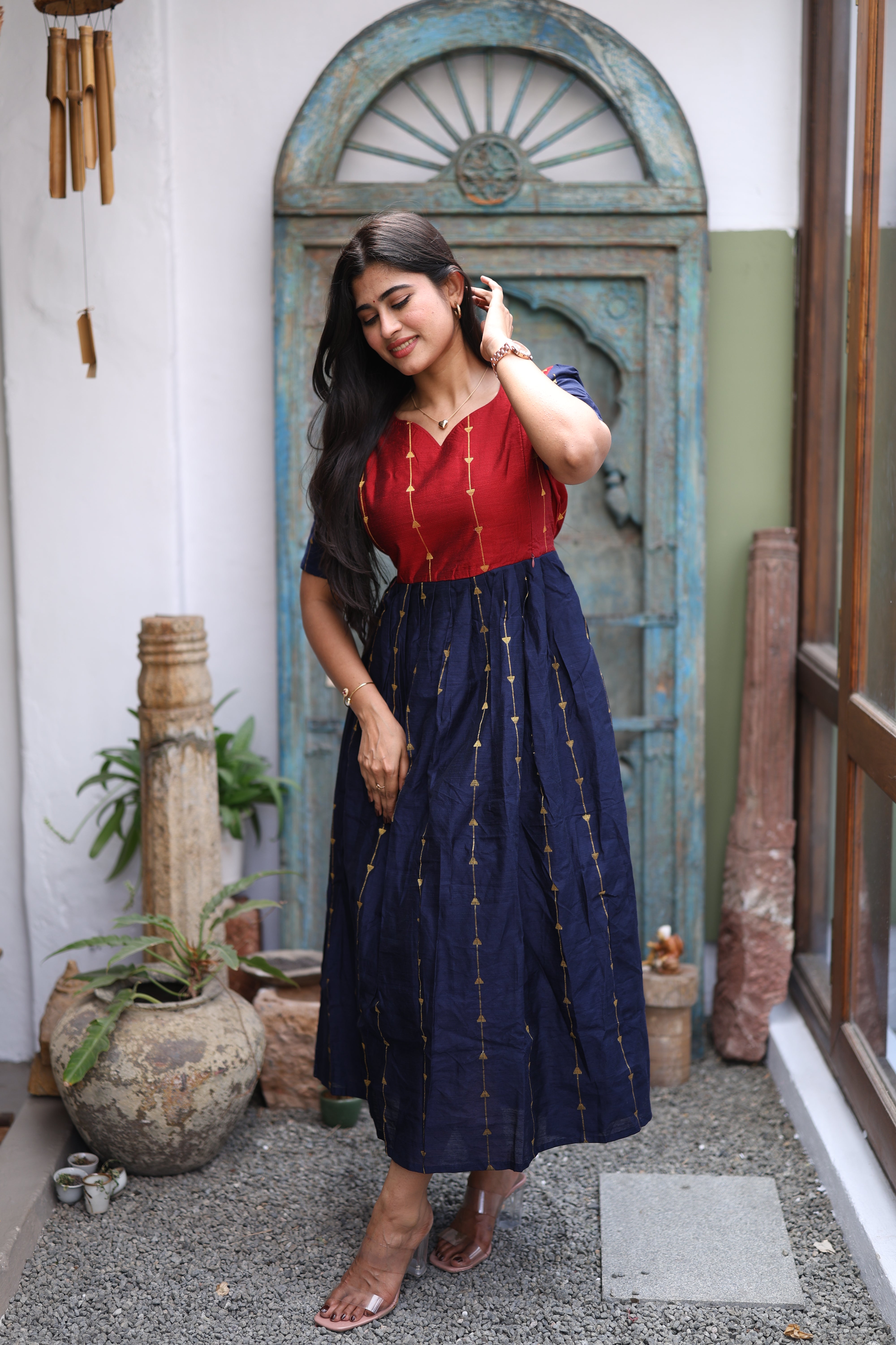 Premium Ethnic Raw Silk Butta Maxi-Feeding(With Lining)