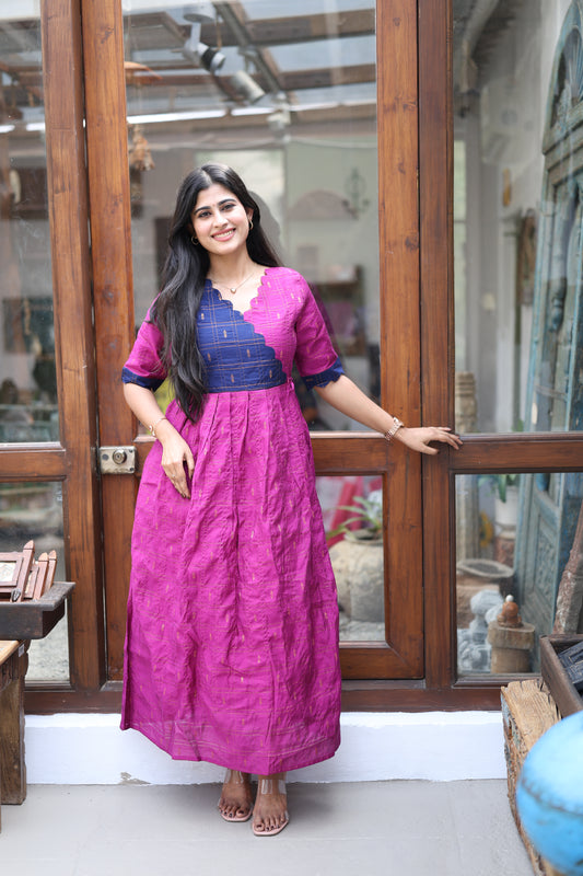 Premium Ethnic Raw Silk Scallop Maxi-Feeding(With Lining)