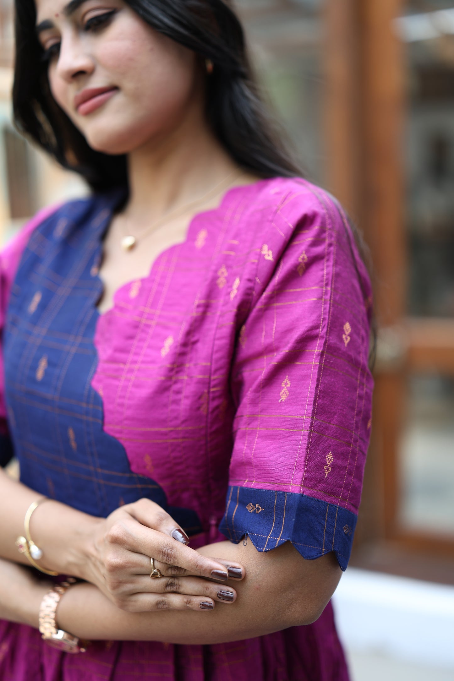Premium Ethnic Raw Silk Scallop Maxi-Feeding(With Lining)FC0018