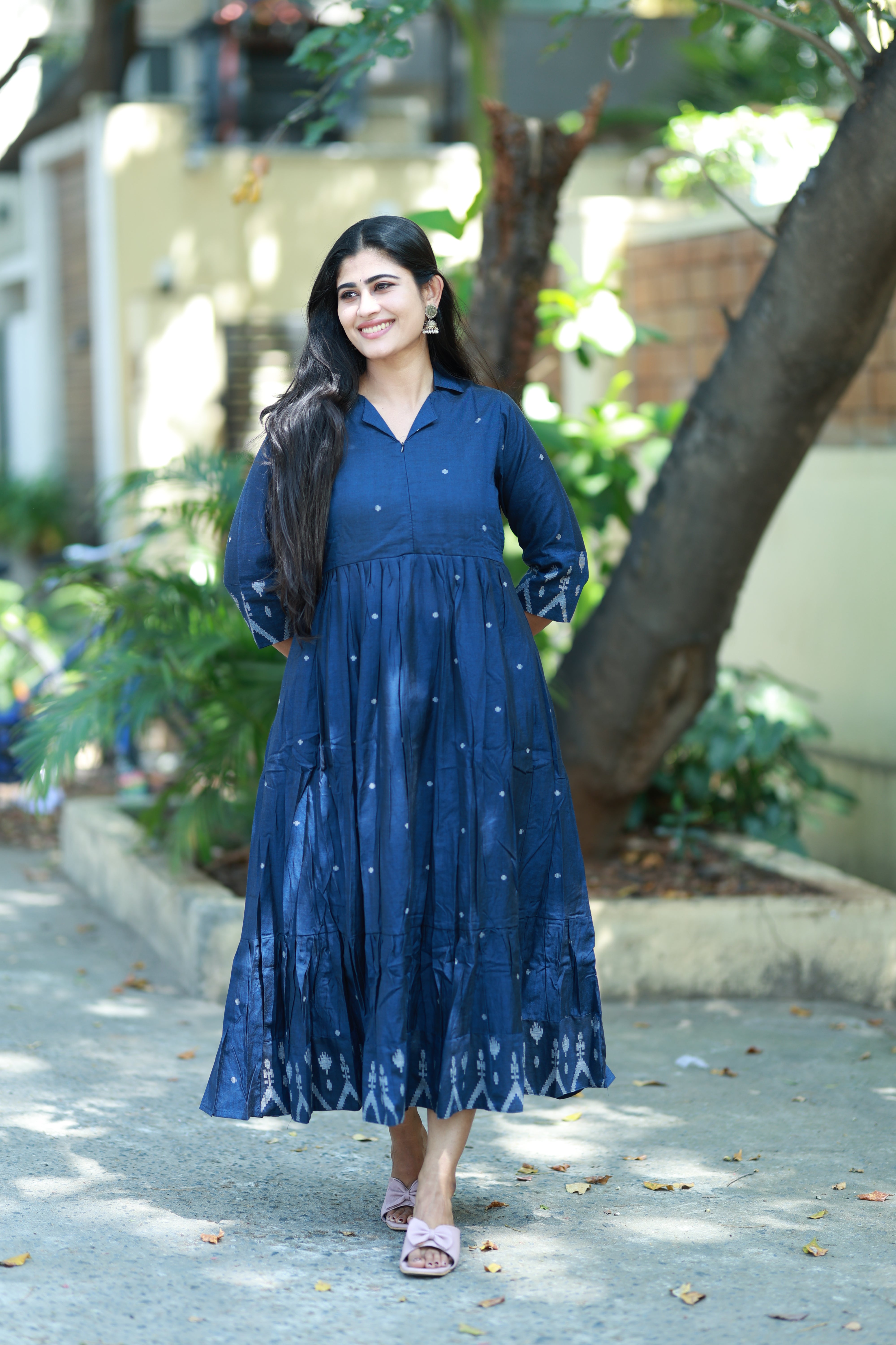 Premium Cotton Jamdani Maxi Centre Zip  ( with cotton Lining )