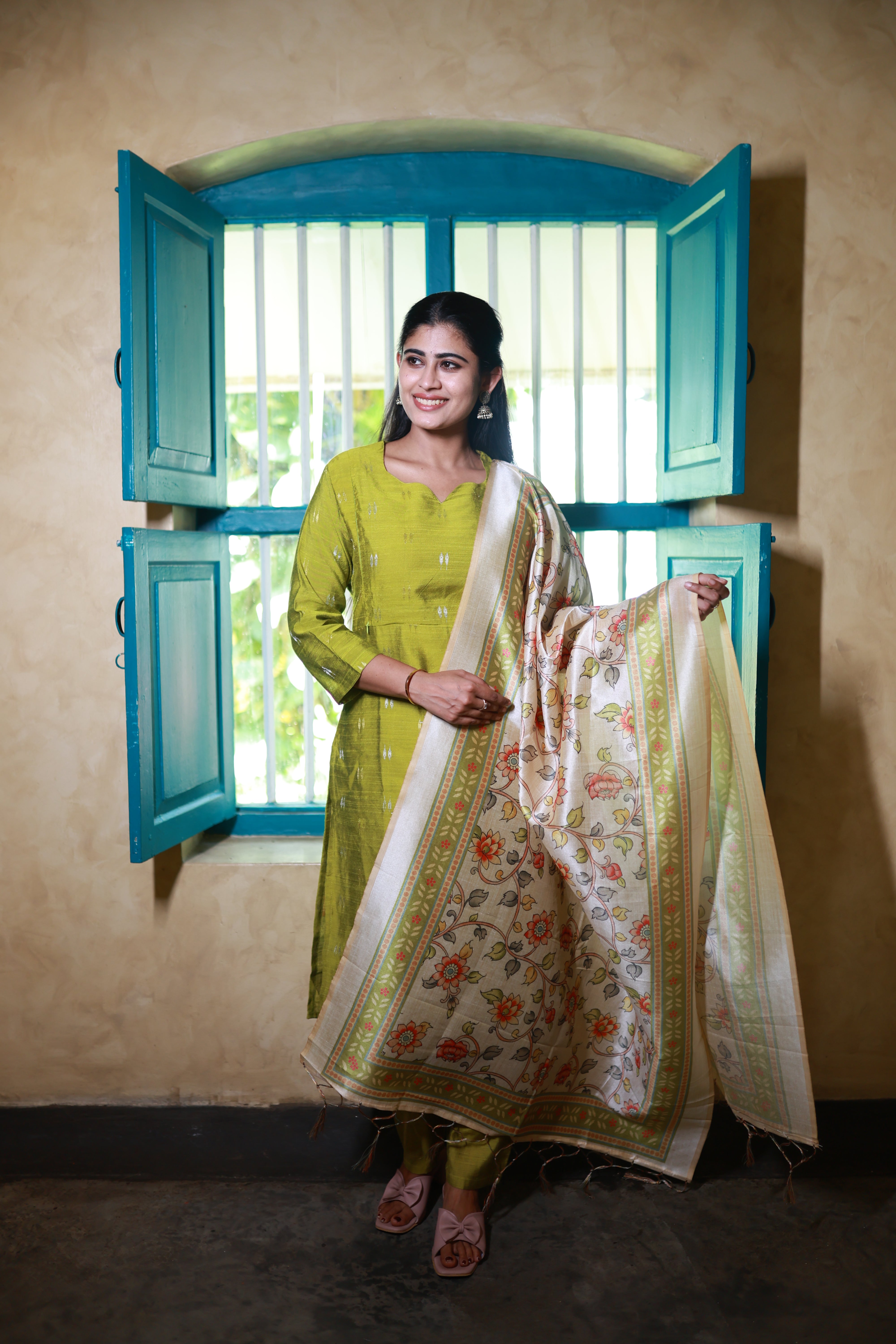 Premium Raw Silk With Kalamkari Printed Duppata Set(With lining)Green