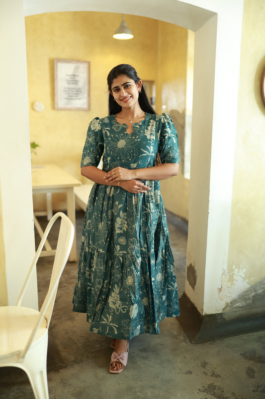 FESTIVE SPECIAL Premium Vatican Fabric 2-tier Maxi with Cotton lining Green FC0082