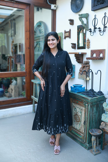 Premium Cotton Jamdani Maxi Centre Zip ( with cotton Lining )-Black FC0153