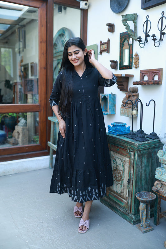 Premium Cotton Jamdani Maxi Centre Zip ( with cotton Lining )-Black