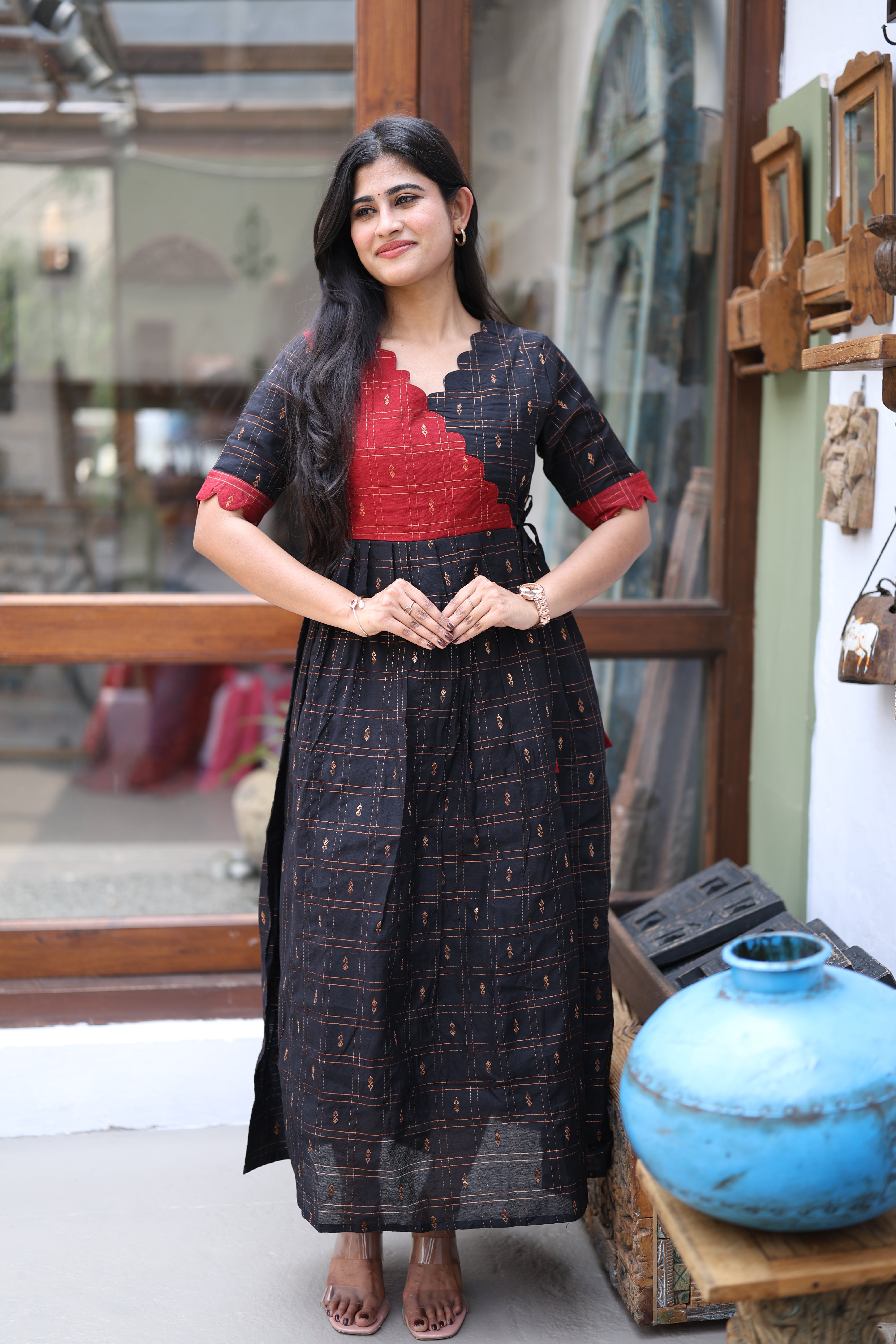 Premium Ethnic Raw Silk Scallop Maxi-Feeding(With Lining)