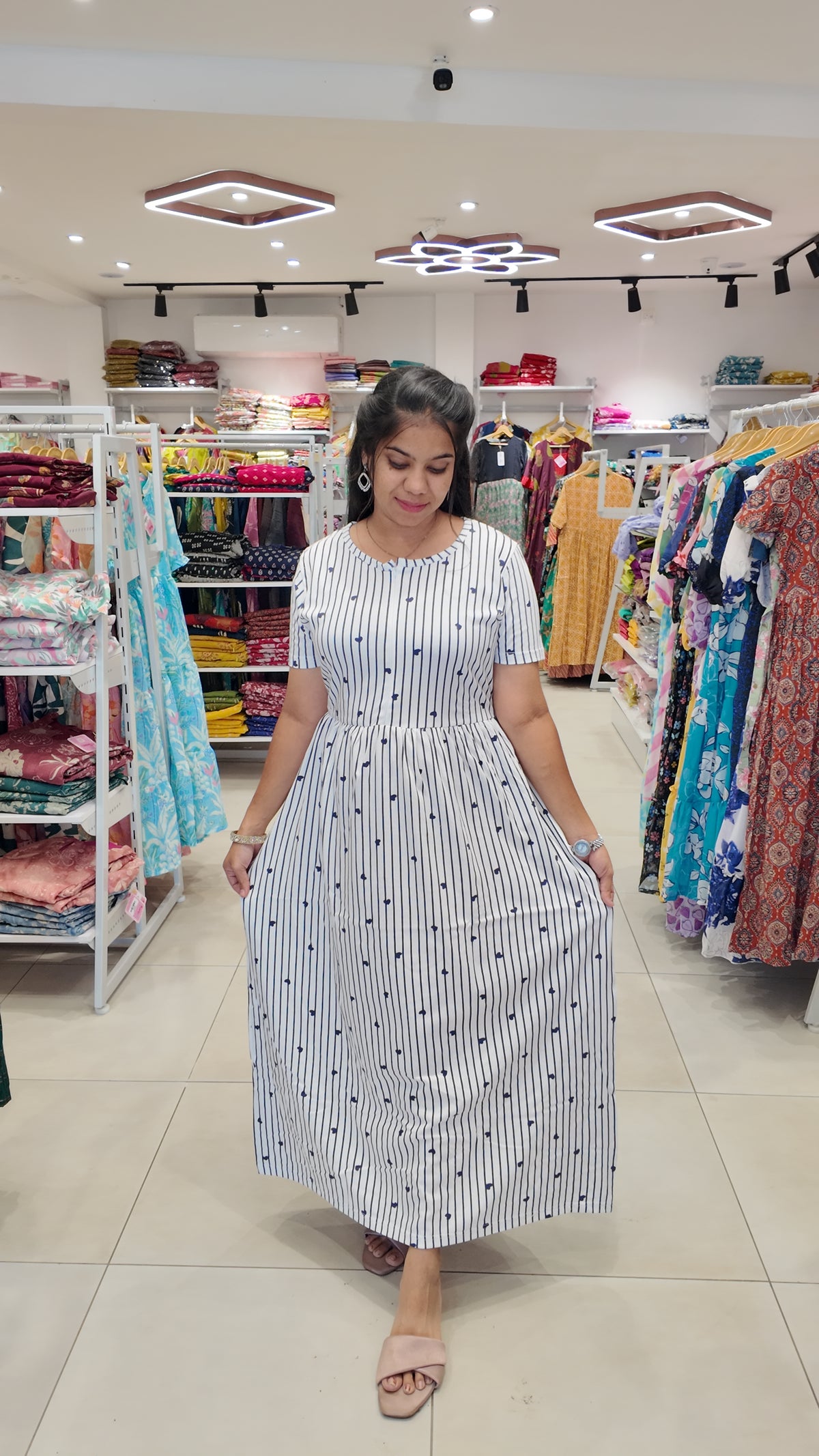 FRL002- 2 in 1 Maxi with Detachable Duppatta and Centre Zip