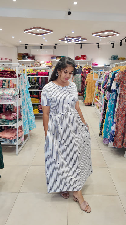 FRL002- 2 in 1 Maxi with Detachable Duppatta and Centre Zip
