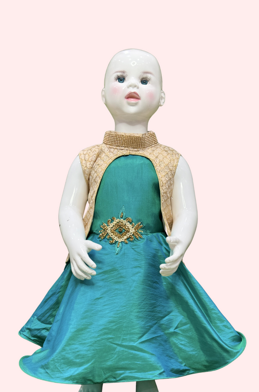 KIds Overcoat & Mandarin Collar Frock 02