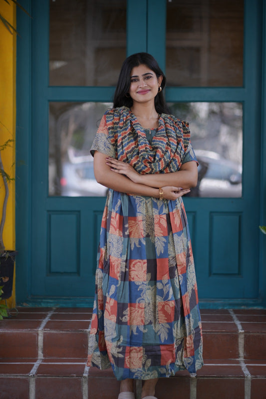 2 in 1 Cotton Maxi with Detachable Duppata ( Centre zip and Lining attached) FC009