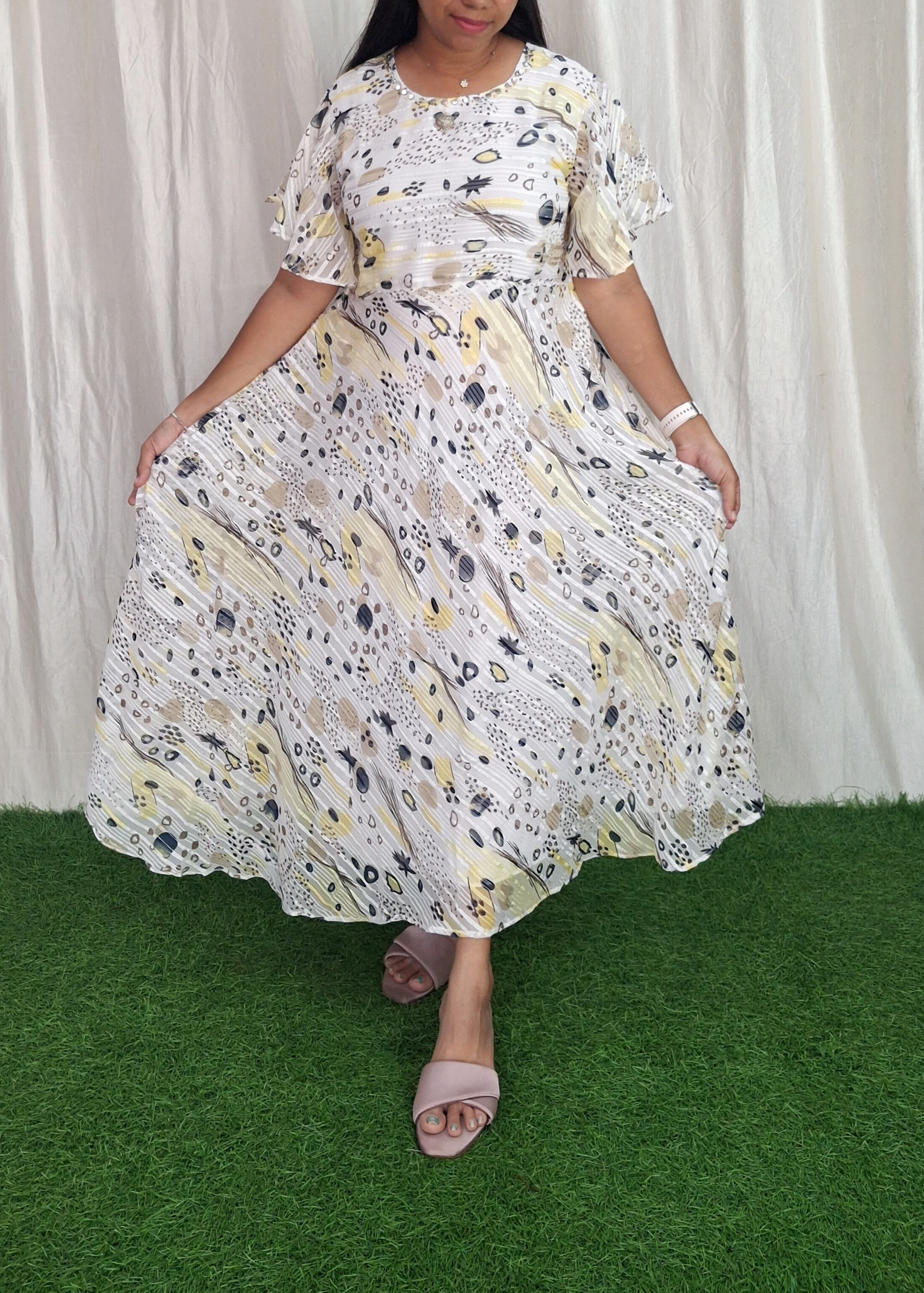 Georgette Work Maxi (with Lining) ( Non Feeding only)