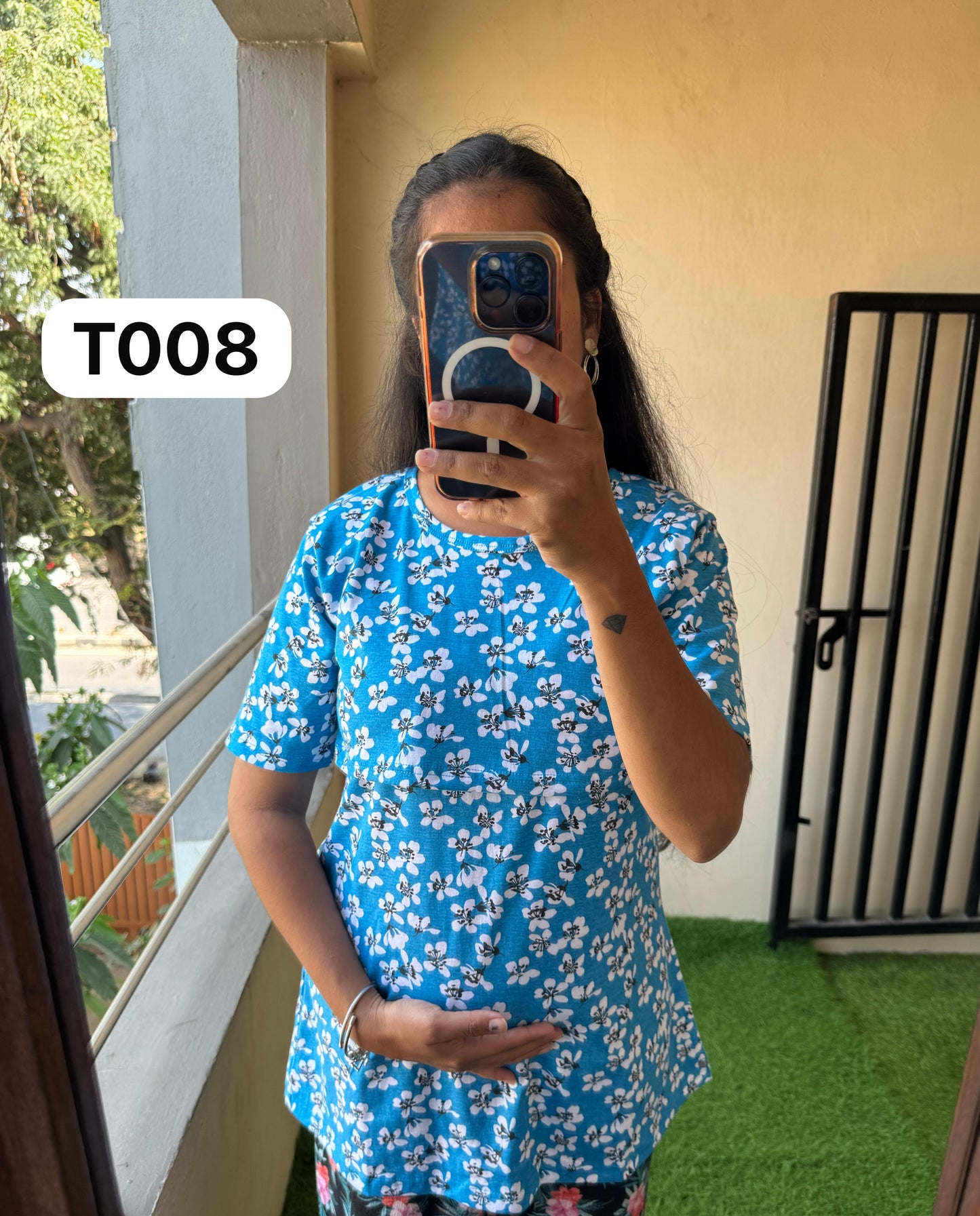 Feeding T shirts- Pull up Model