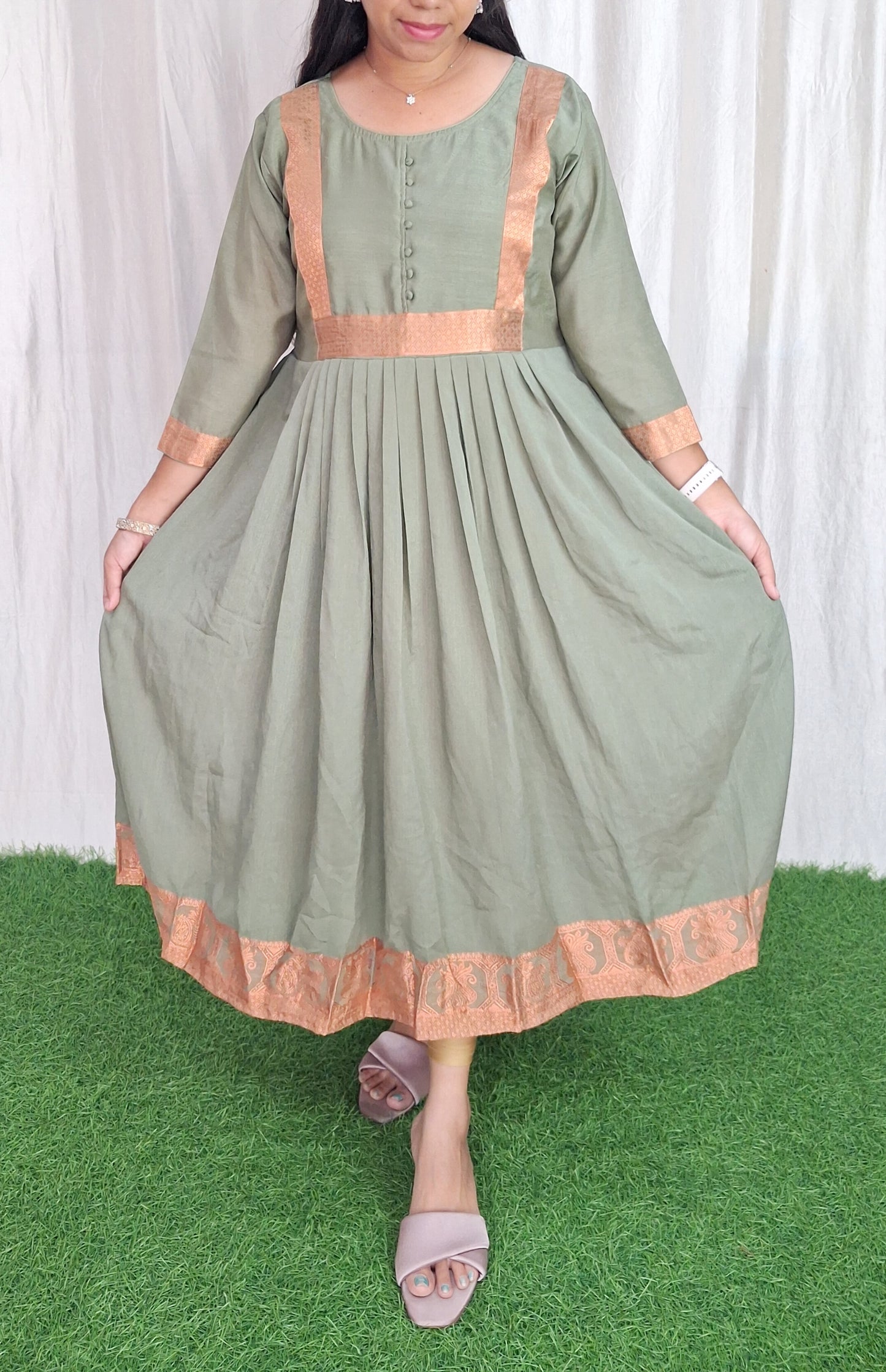 Georgette Gowns (with Lining) ( Non Feeding only)-093