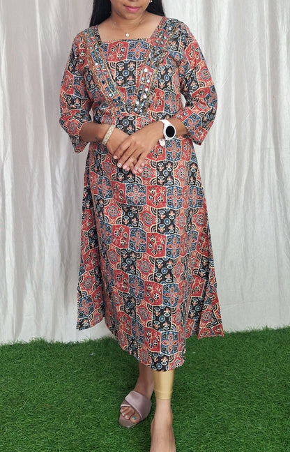 Kantha Cotton Handwork Kurti with Lining ( Non Feeding only)-33